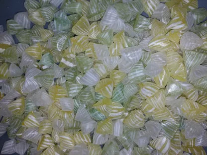BONBONS AUX PLANTES -SEVE DE PIN-EUCALYPTUS-VERVEINE 100 gr